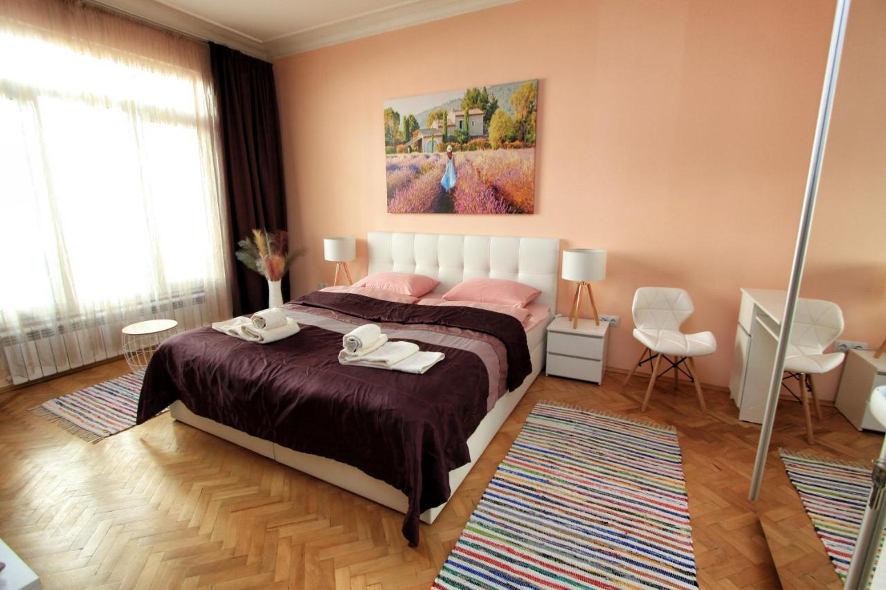סופיה Colorful Apartment מראה חיצוני תמונה